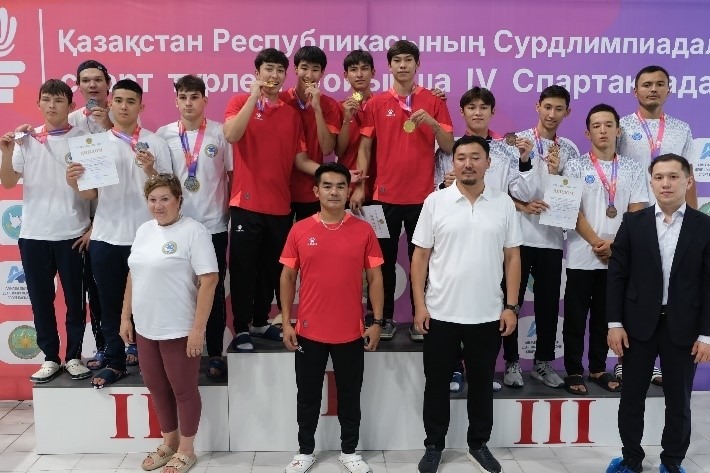 Сурдлимпиадалық спорт, жүзу жарыстары